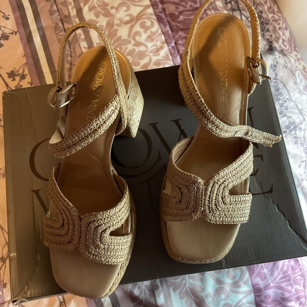 NWOT Woven Platform Sandals in Natural Beige - Picture 10 of 10